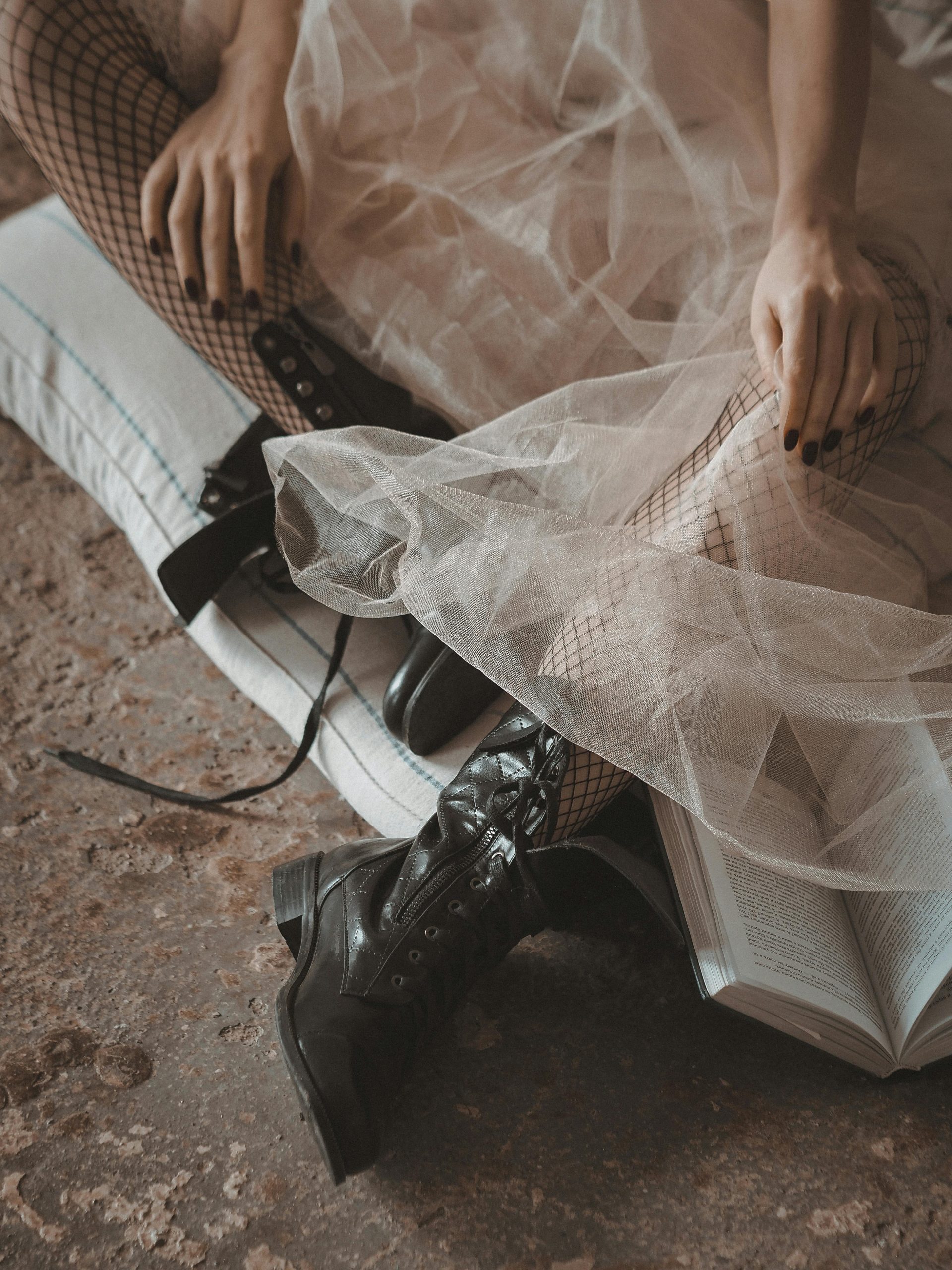 What Is a Rigger in BDSM? A Complete Guide for the Curious Mind